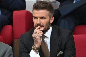 Leia mais sobre o artigo Dicas para se vestir como David Beckham e acertar no look