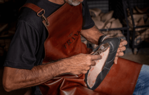 Leia mais sobre o artigo A história do couro na moda masculina