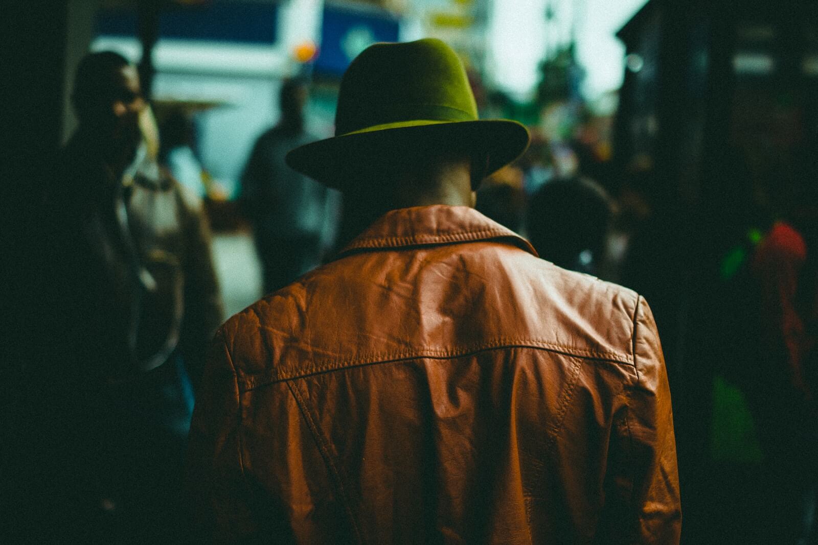 No momento, você está visualizando Jaqueta de couro masculina: como combinar