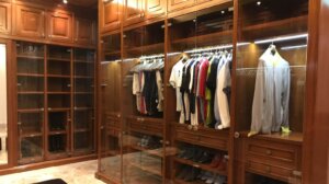Leia mais sobre o artigo Peças curinga para um guarda-roupa elegante