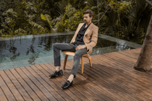 Leia mais sobre o artigo Conheça o loafer Henry: um ícone de elegância e estilo