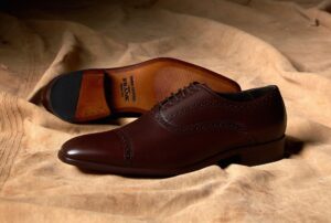 Leia mais sobre o artigo Sapatos marrons para padrinhos de casamento