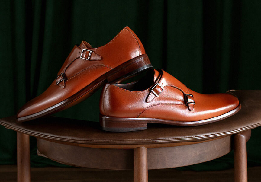 No momento, você está visualizando Monkstrap: história, como usar e looks