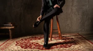 Leia mais sobre o artigo Como dominar o visual all black masculino com elegância e precisão